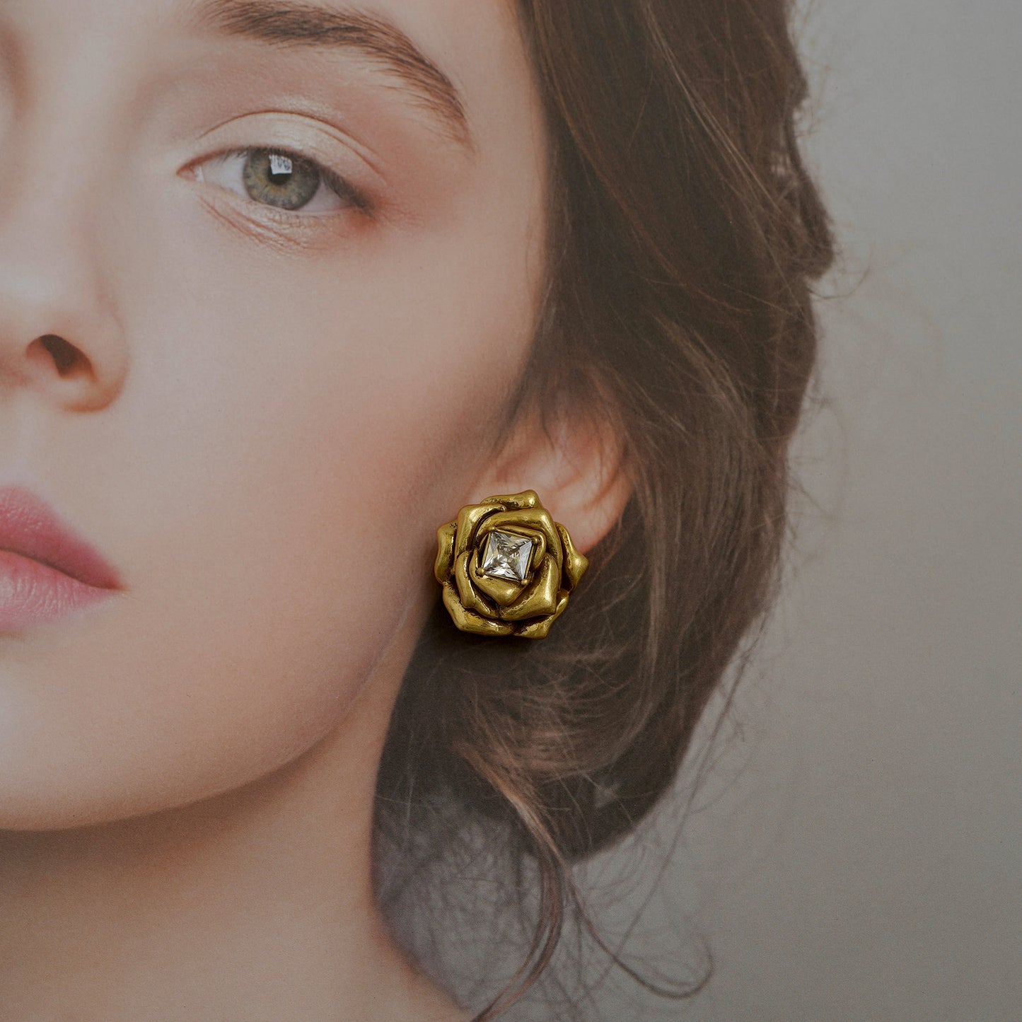 Vintage Royal Style Flower Earrings