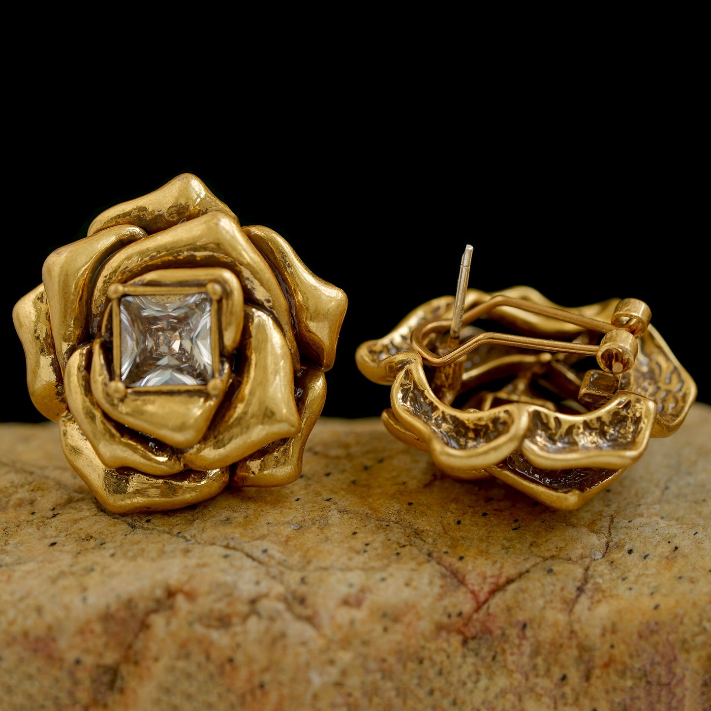 Vintage Royal Style Flower Earrings