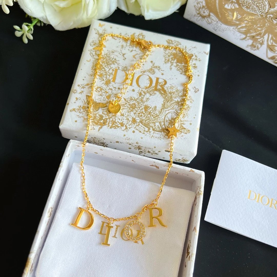 D gold rhinestone letter pendant short necklace brass lady jewelry