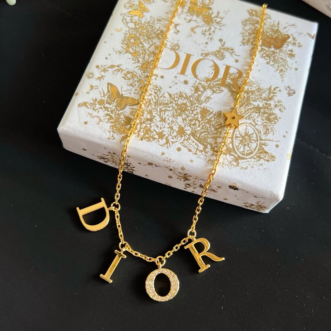 D gold rhinestone letter pendant short necklace brass lady jewelry
