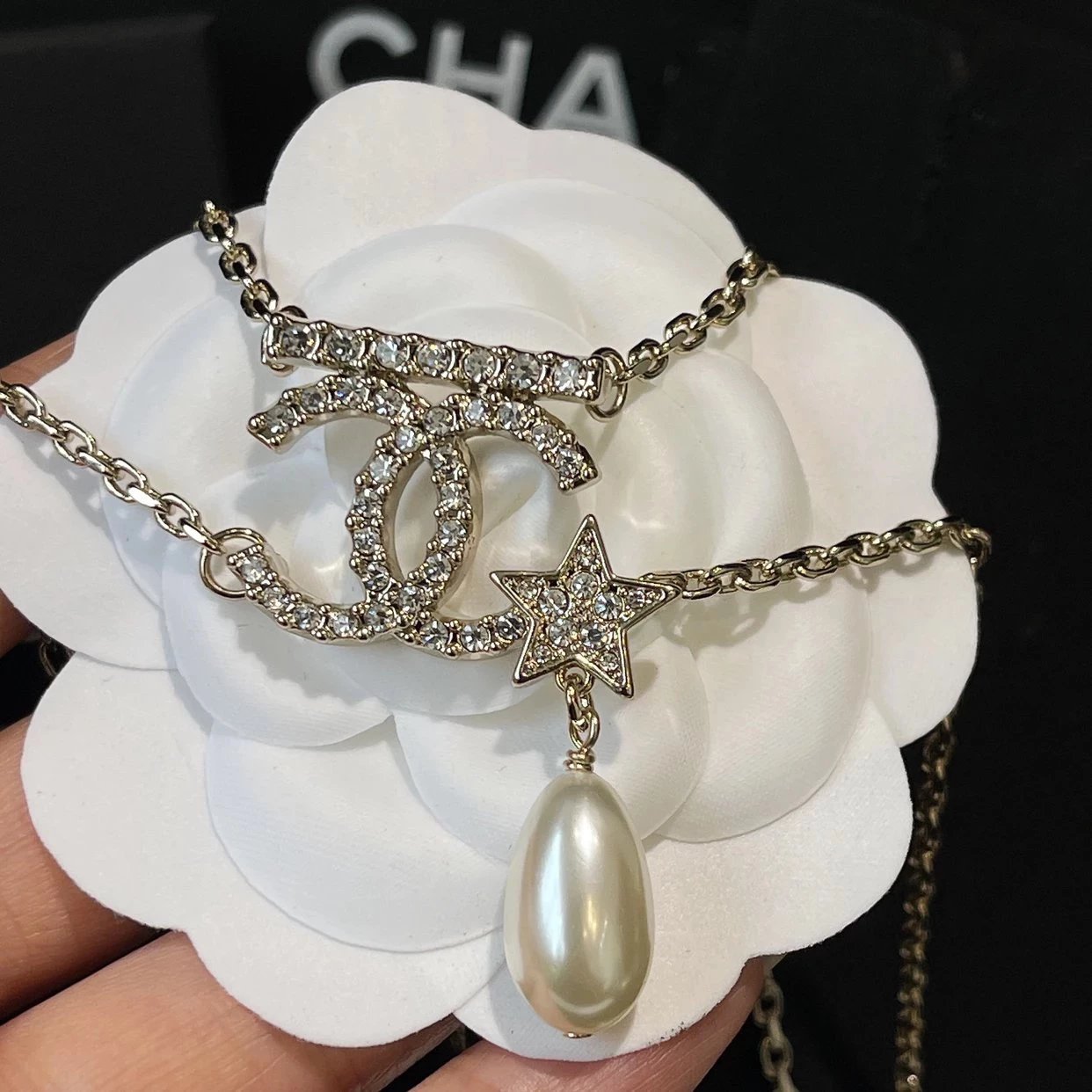 zp goddess five-pointed star water drop pearl short necklace double chain rhinestone texture
