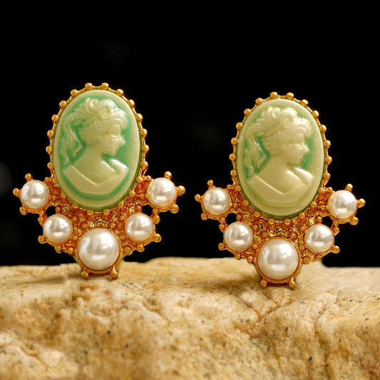 Cameo Woman's face earing