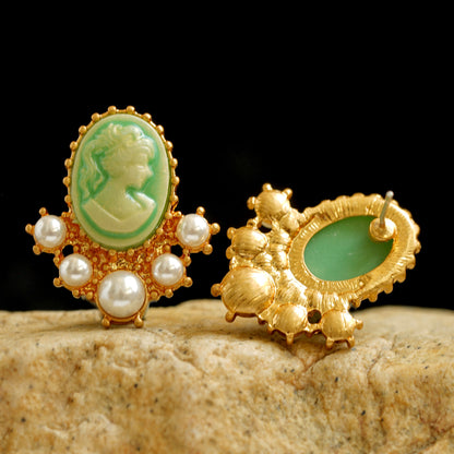 Cameo Woman's face earing