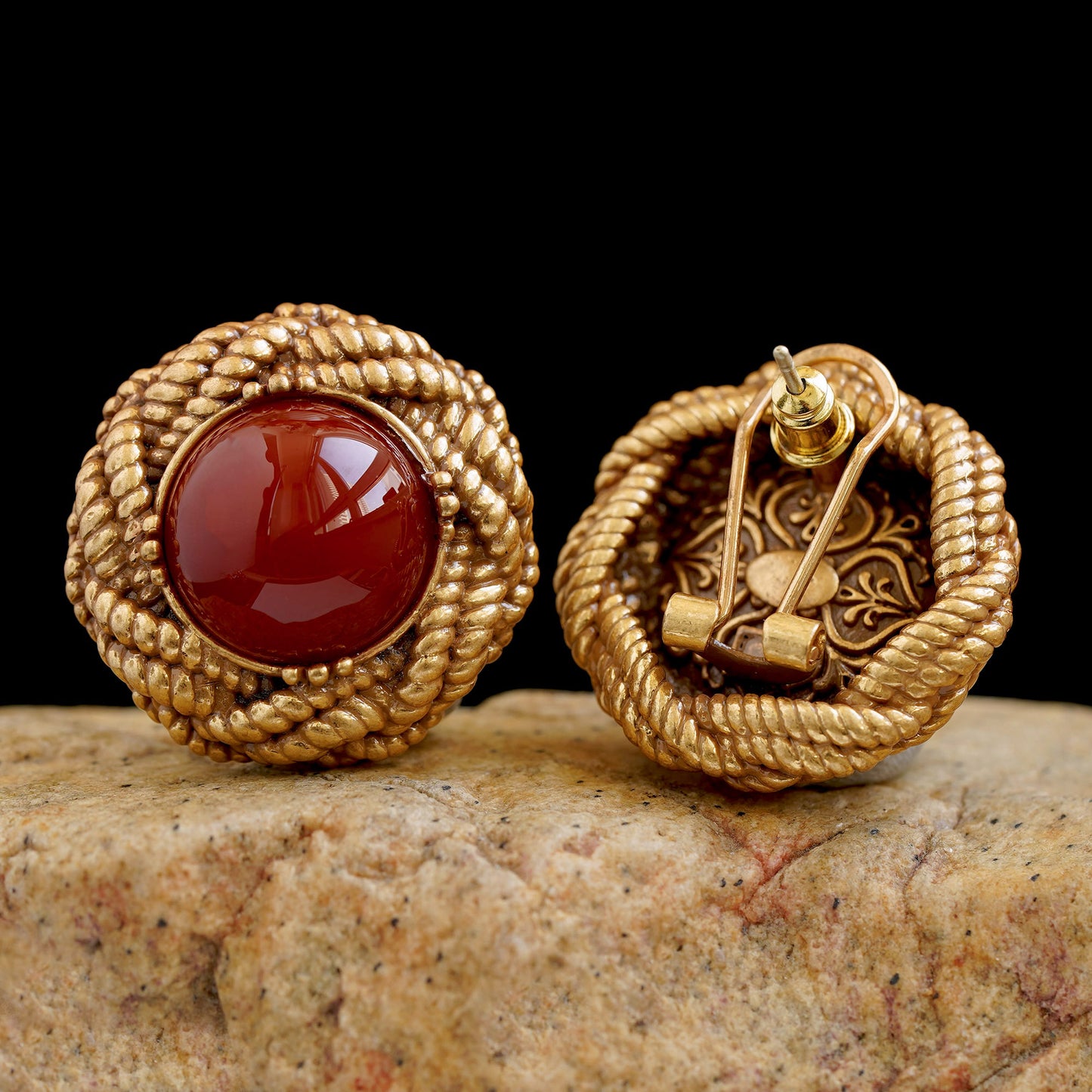Stunning  gold clip on earrings