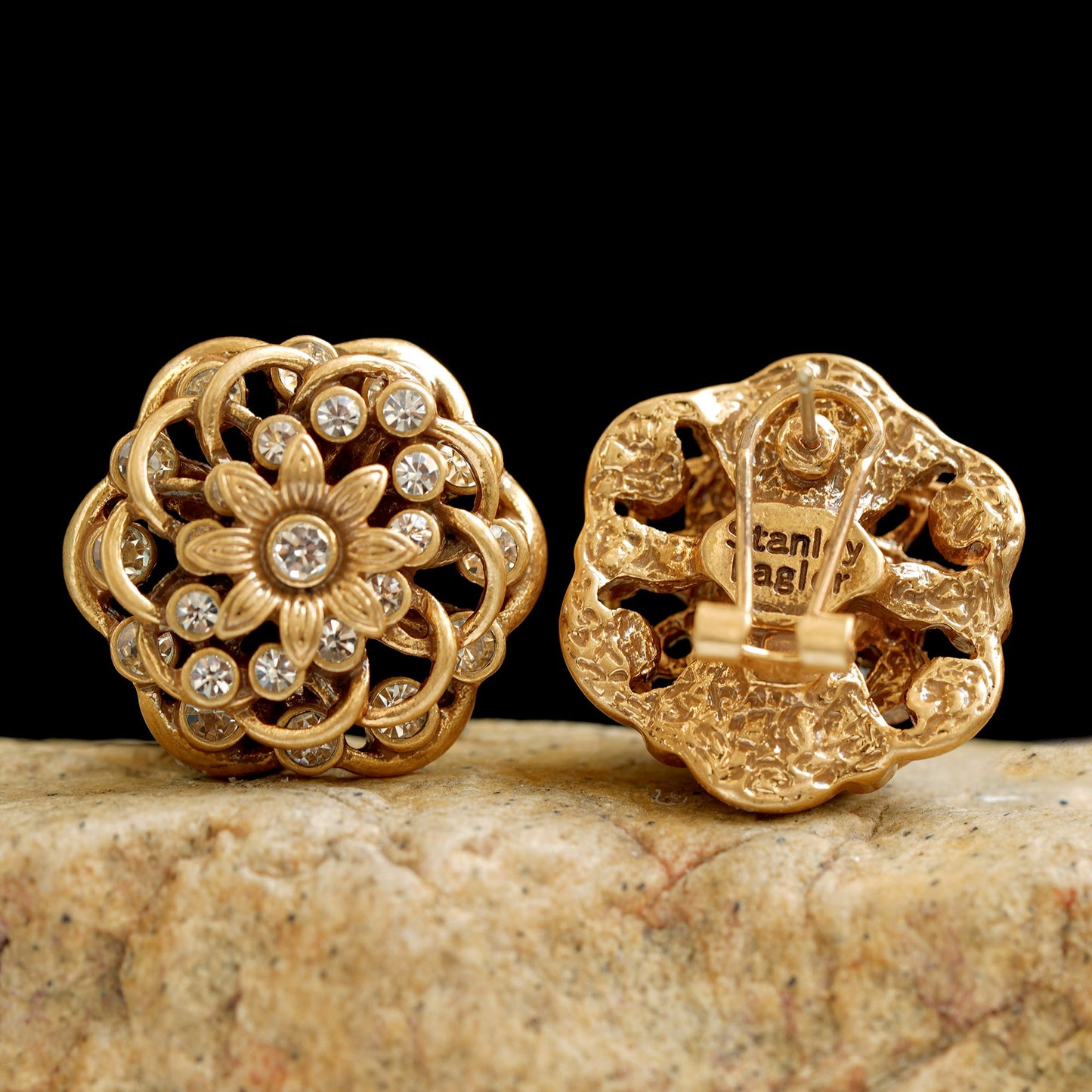 Vintage Antique Hollow Daisy Flower Earrings