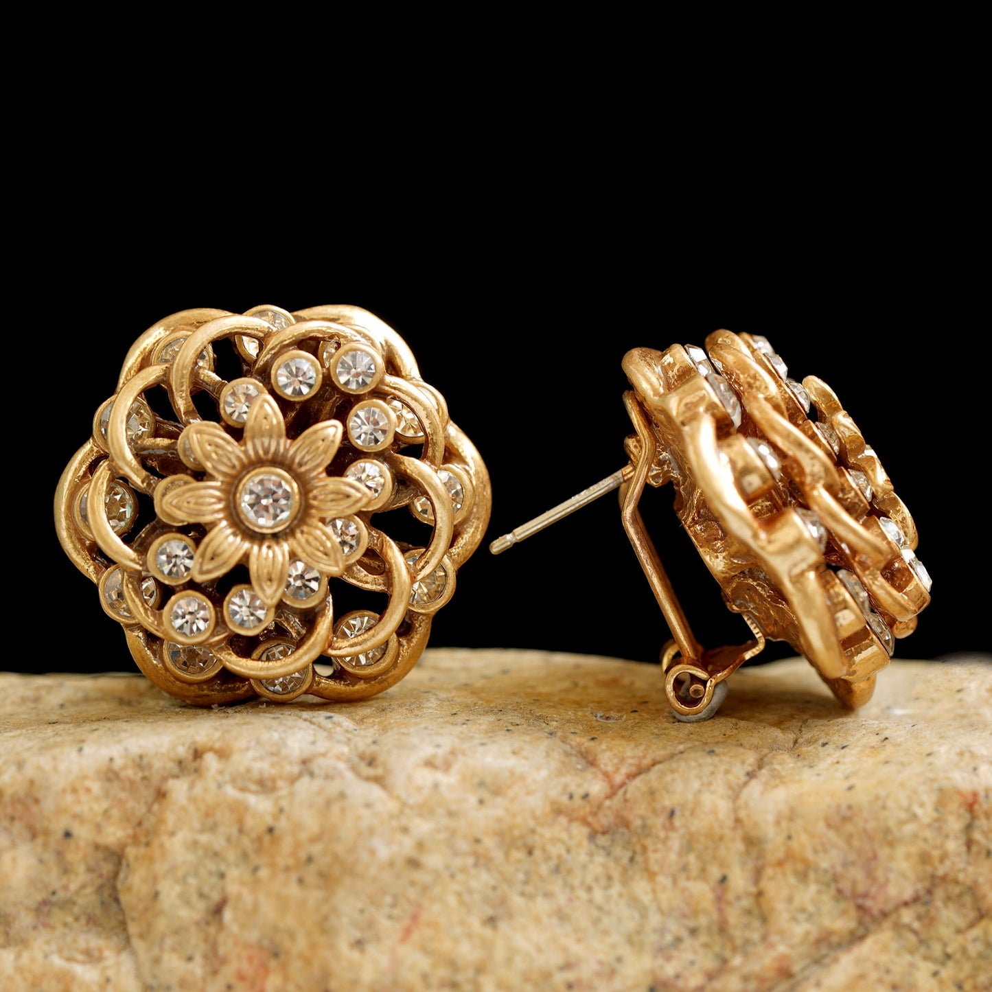 Vintage Antique Hollow Daisy Flower Earrings