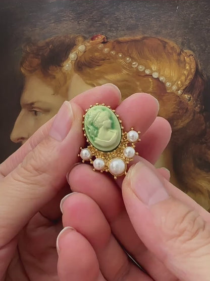 Cameo Woman's face earing