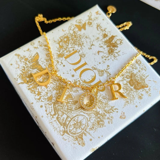 D gold rhinestone letter pendant short necklace brass lady jewelry